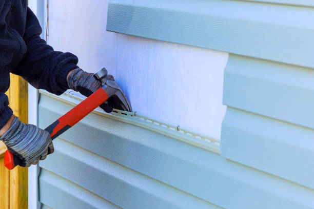 Reliable Emergency Siding Repair contractor in Cumberland, IN by Creative Siding